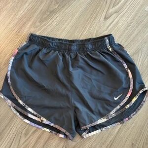Nike Women's Dry-Fit Black Running Shorts - Size M